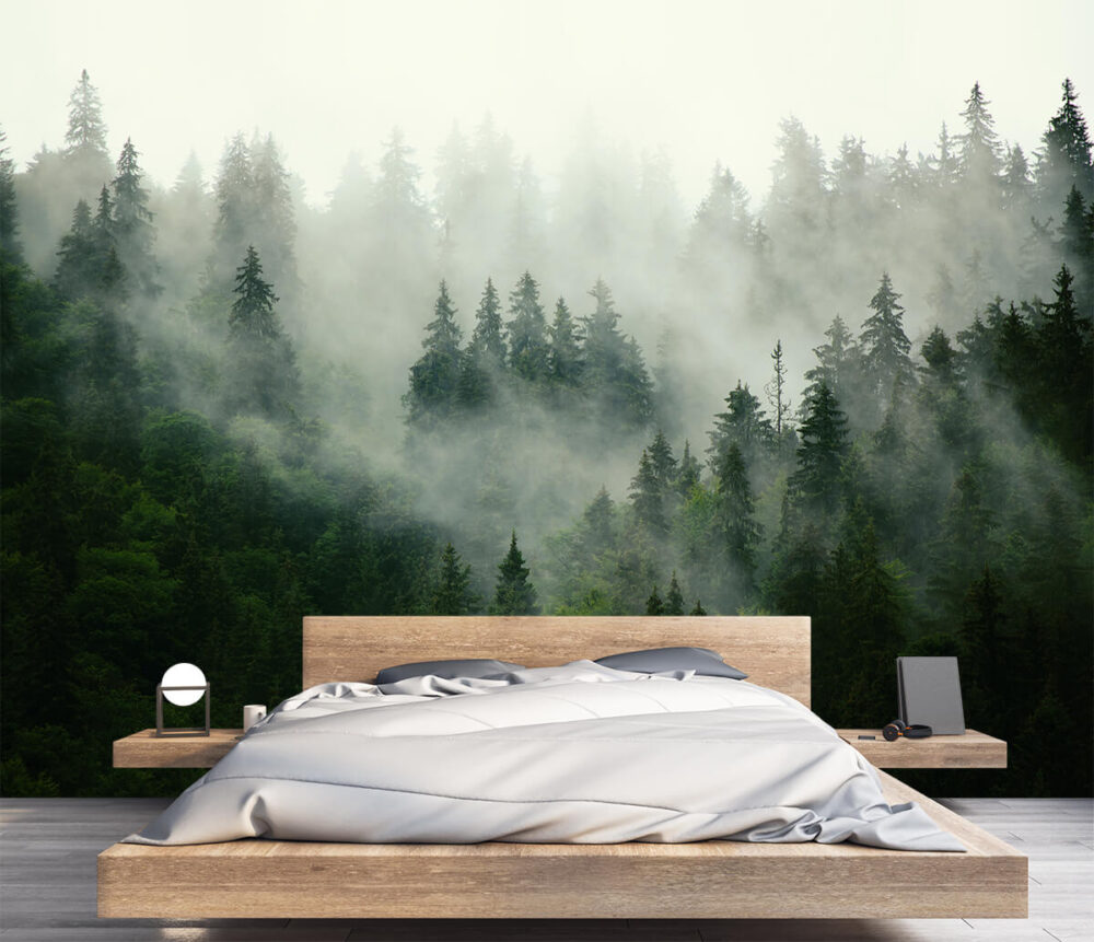 aranżacja sypialni - tapeta mglisty las