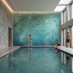 Fototapeta 3D z motywem oceanu i rafy koralowej na dużej ścianie przy basenie w nowoczesnym wnętrzu spa.