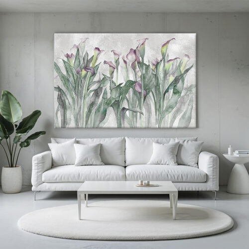 Obraz Calla Sfumato z motywem fioletowych kalii na jasnej ścianie w minimalistycznym salonie w stylu modern neutral.